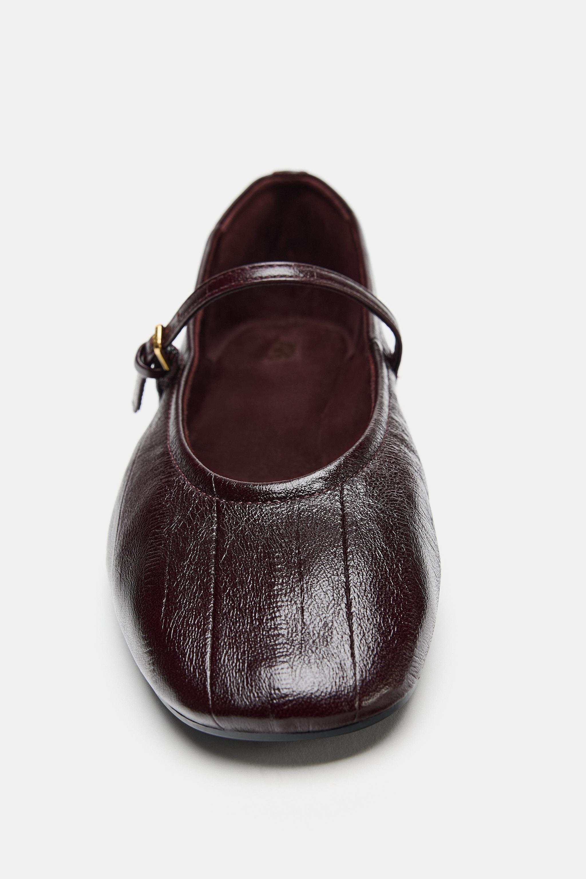 TEXTURED LEATHER BALLET FLATS