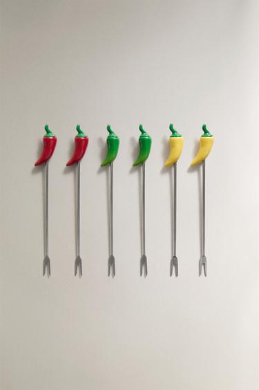 Zaras FLERPACK MED CHILIPEPPAR COCKTAILPINNAR - Röd - Bild 0