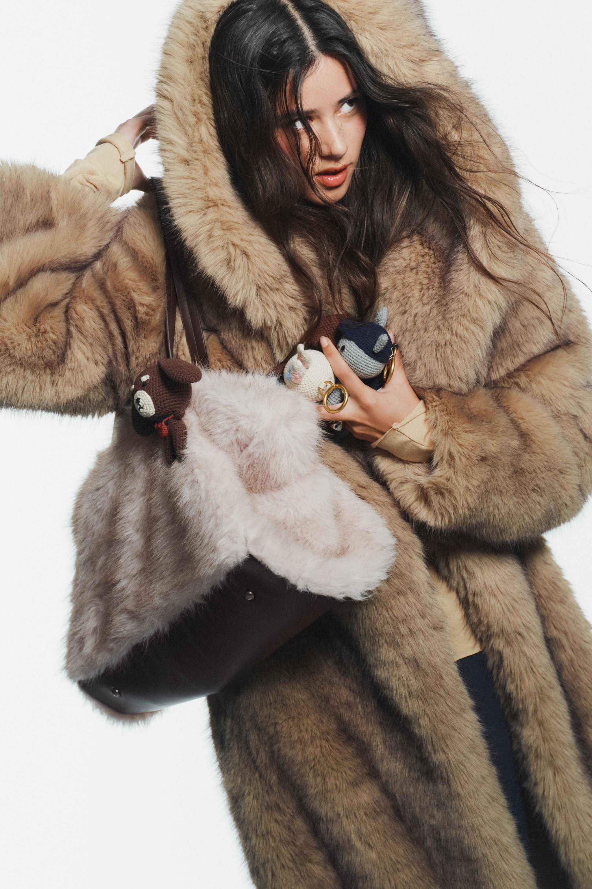 PUPPY CHARM KEYCHAIN