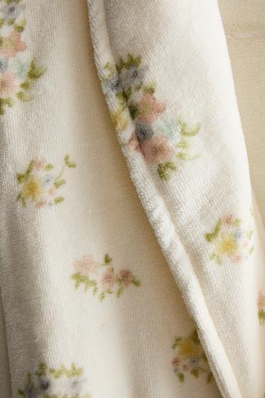 FLORAL PRINT VELOUR BATHROBE - Multicoloured by Zara