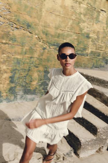 ROMANTIC LADDER-TRIM TOP - Ecru by Zara