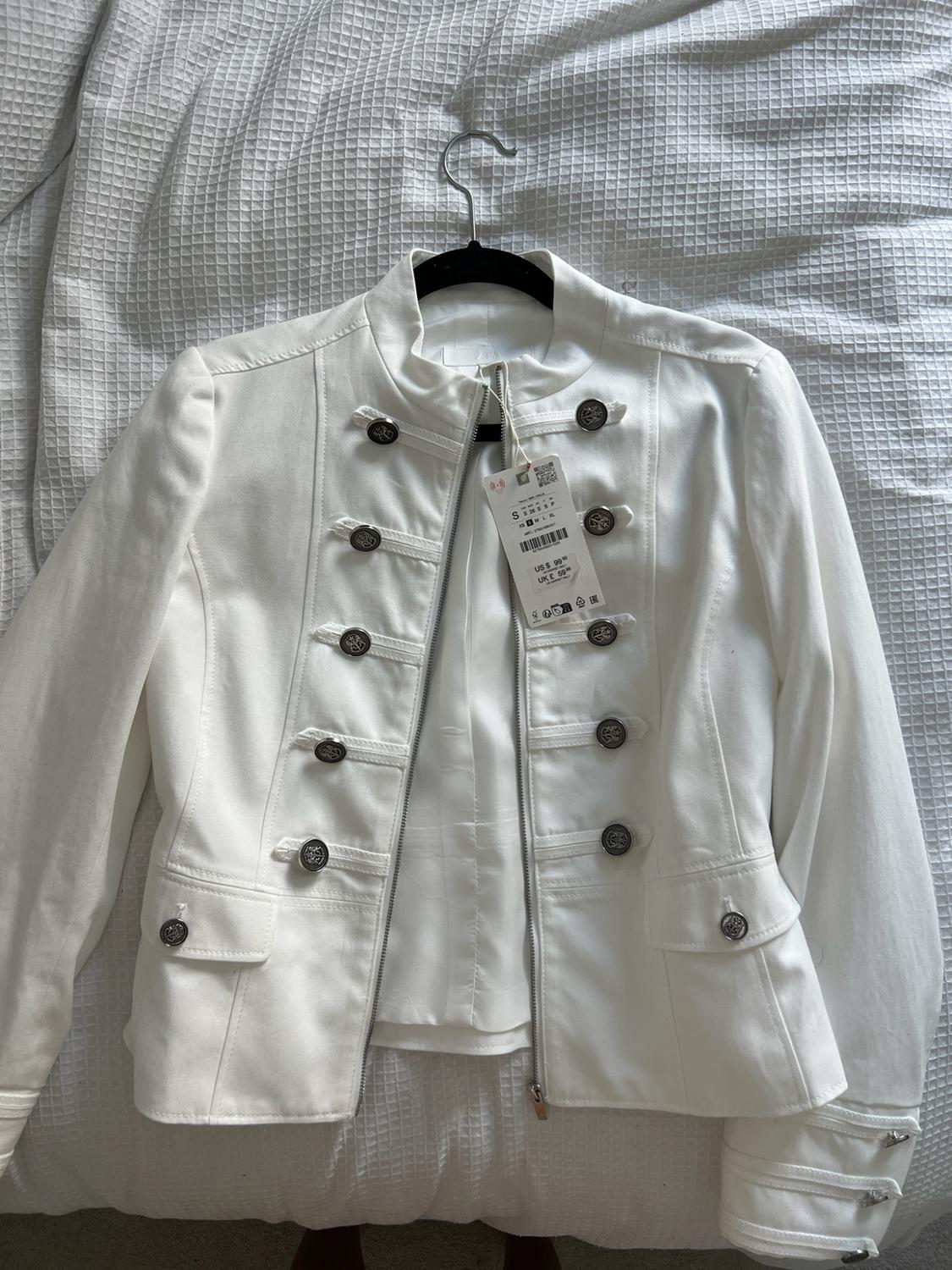 HIGH COLLAR BUTTONED BLAZER - Image 3