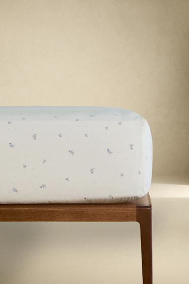 CHILDREN’S COTTON FITTED SHEET WITH LEAVES AND POLKA DOTS - White / Navy by Zara