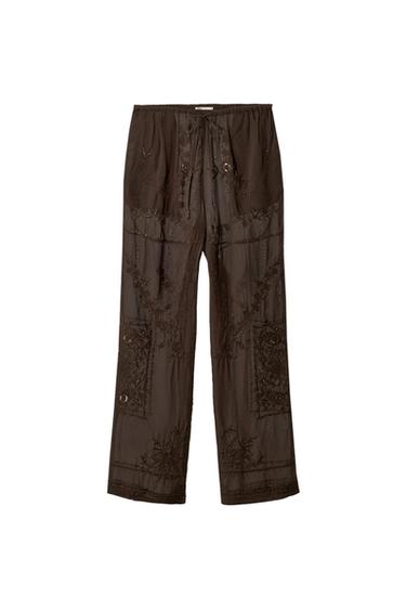 PANTALÓN BORDADOS ABALORIOS - Marrón de Zara