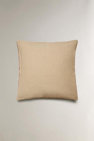 CUSHION COVER WITH FLORAL DETAIL - Light beige by Zara - Image 2