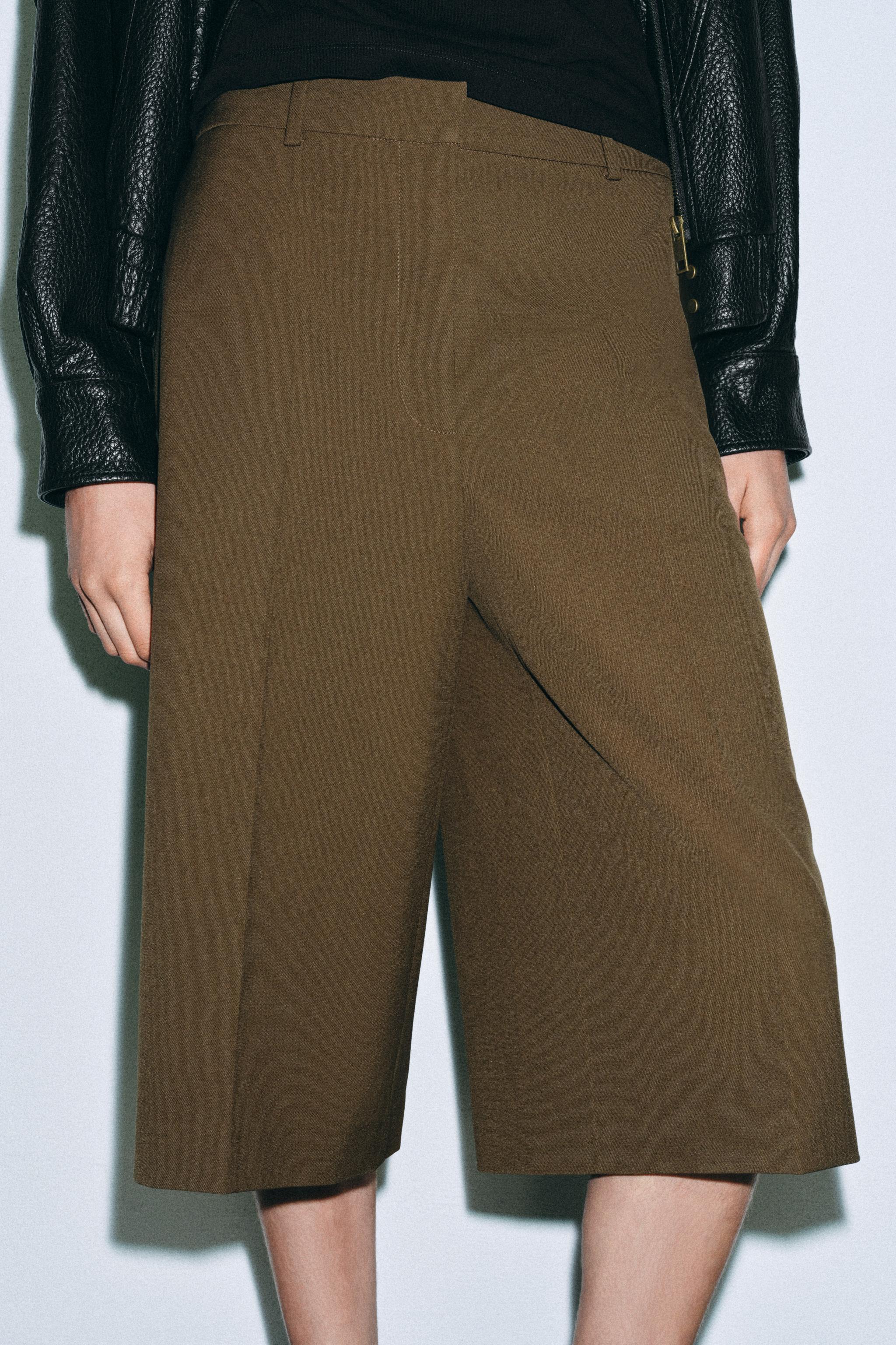 Zara ZW COLLECTION YÜNLÜ BERMUDA görsel 3