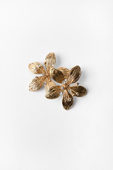 EMBOSSED FLOWER GEM EARRINGS - Golden by Zara