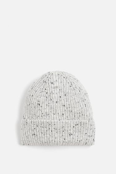 STRUCTURED KNIT BEANIE WITH BUTTON - Mid-grey by Zara