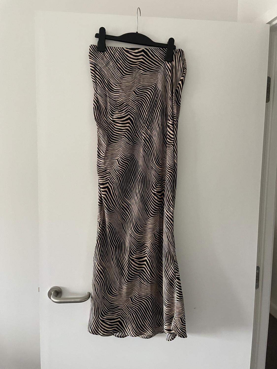 ANIMAL PRINT MIDI SKIRT - Image 2