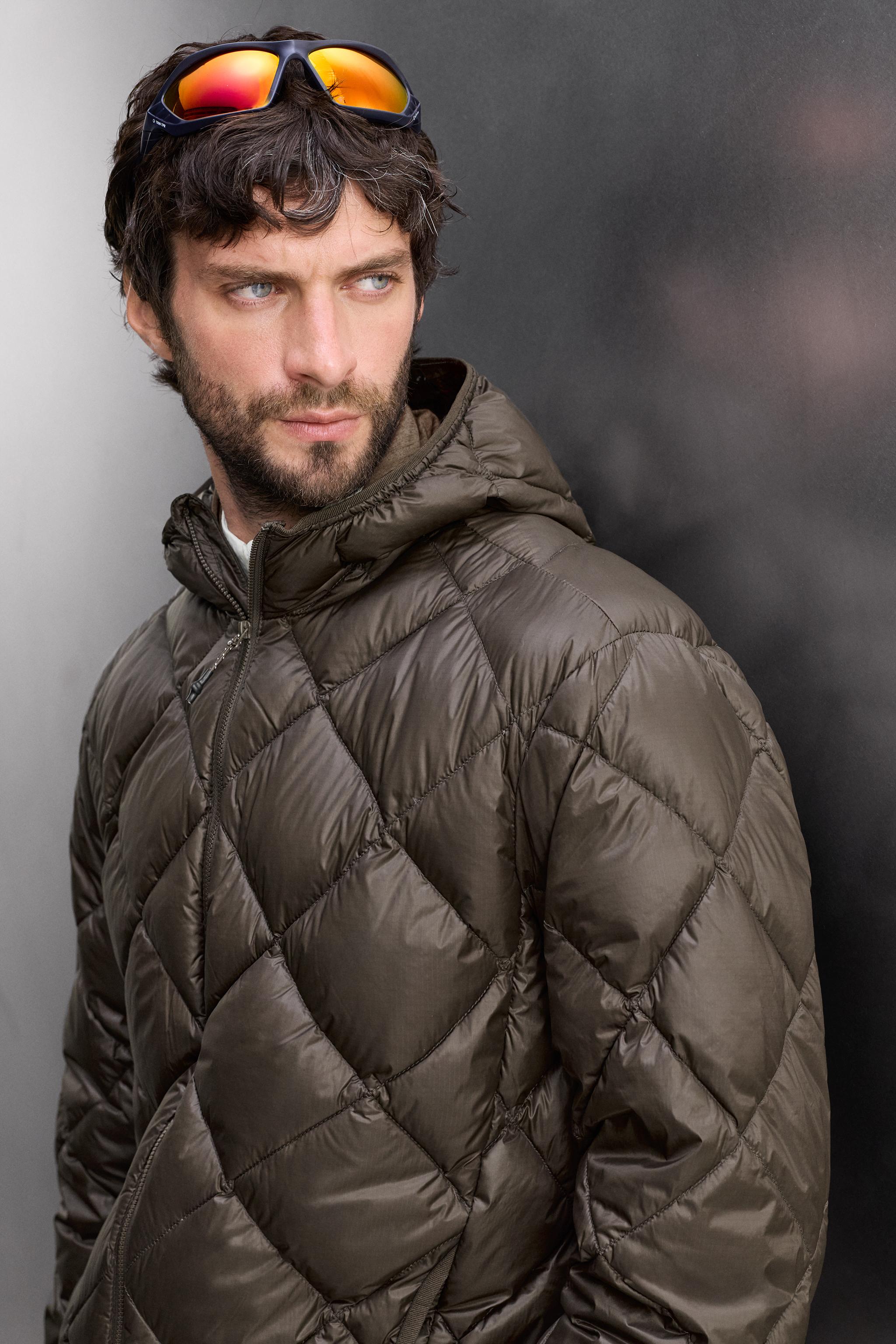 100% FEATHER PUFFER JACKET WITH HOODIE