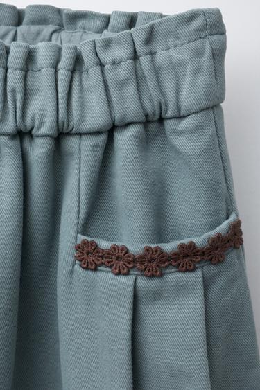 PANTALON POCHES BRODÉES - Bleu moyen de Zara - Image 2