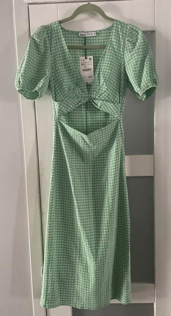 zara green puff sleeve dress SLEEVES MIDI CUTOUT SECOND HAND dresser_pull