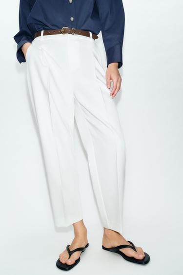 PANTALON À PINCES ET CEINTURE - Blanc cassé de Zara - Image 1