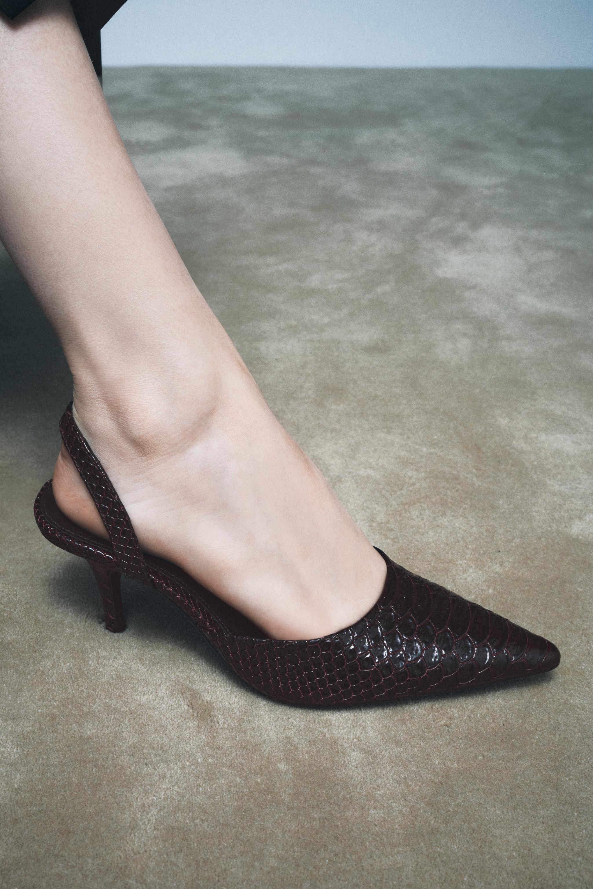 LIMITED EDITION LEATHER SLINGBACK HEELS