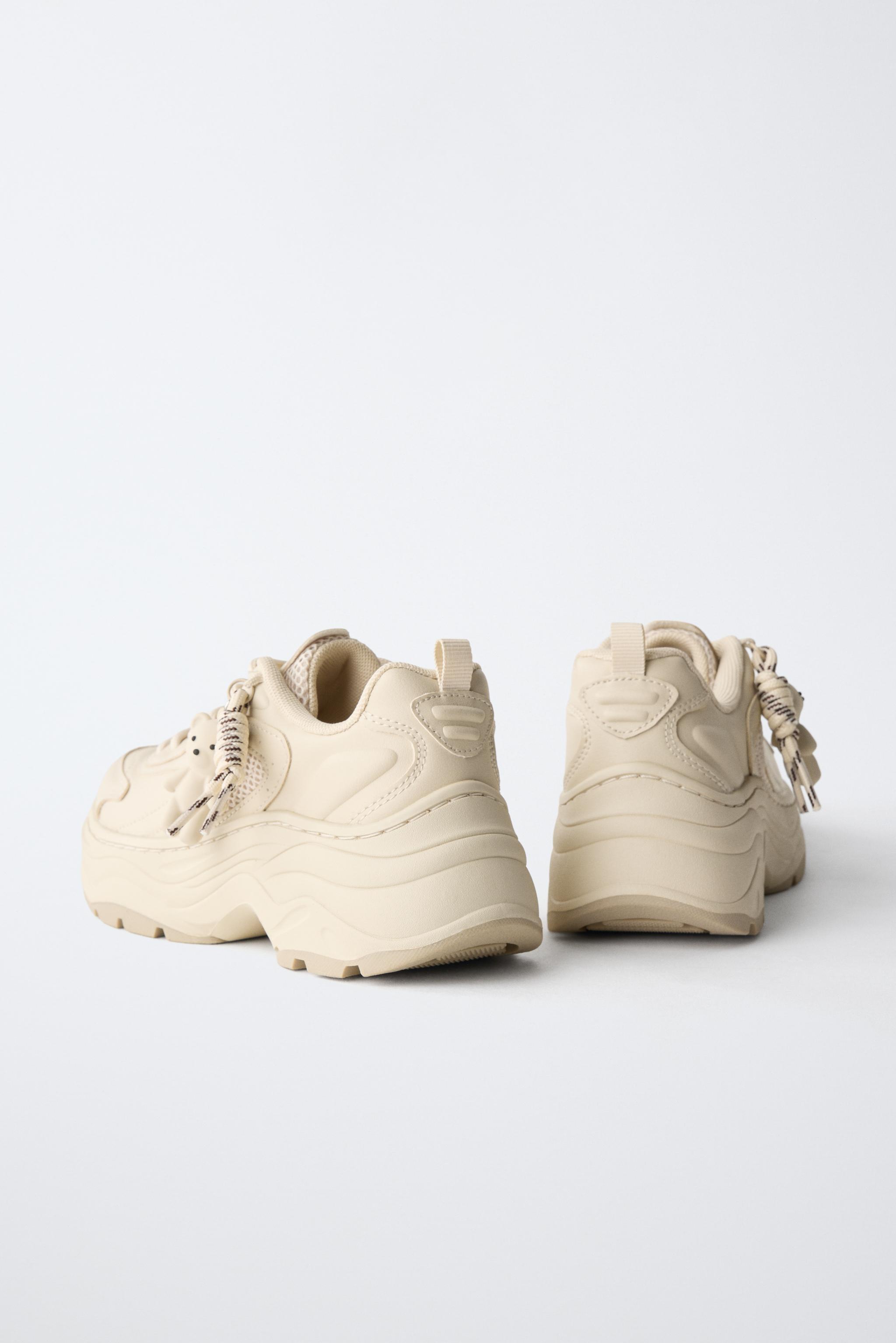CHARM SNEAKERS