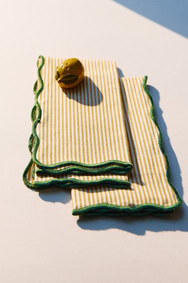PACK OF STRIPED NAPKINS WITH SCALLOPED EDGE (PACK OF 2) - Жовтий Zara