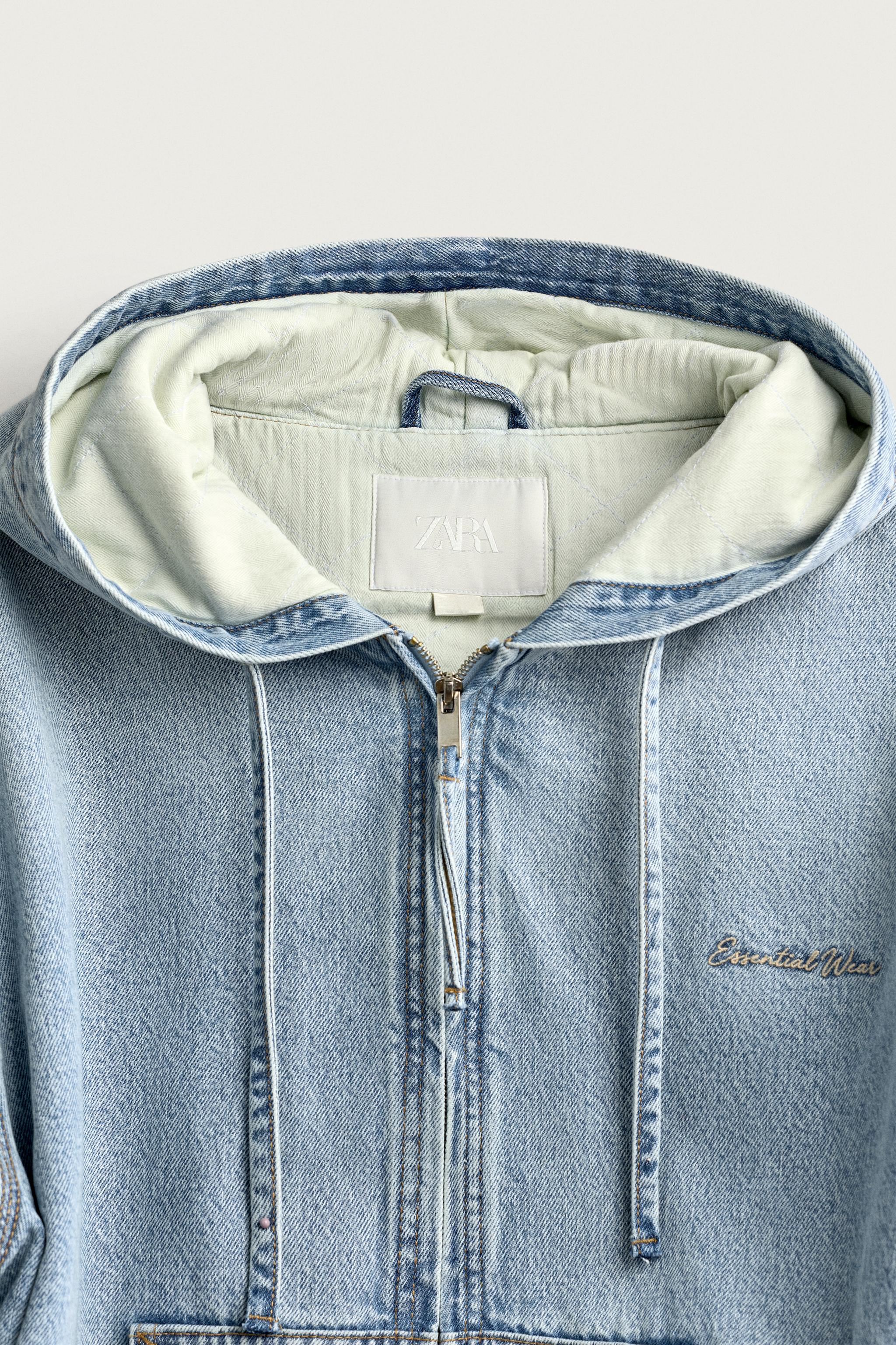 VESTE EN JEAN MATELASSÉE À CAPUCHE