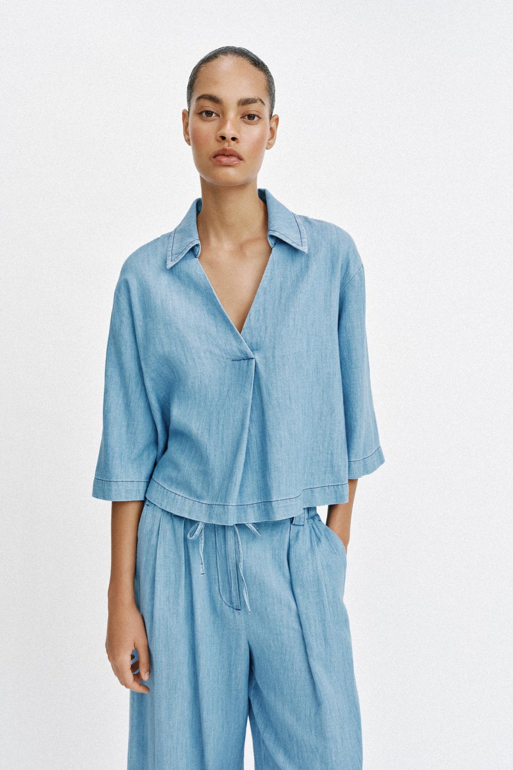 FLOWY V-NECK BLOUSE
