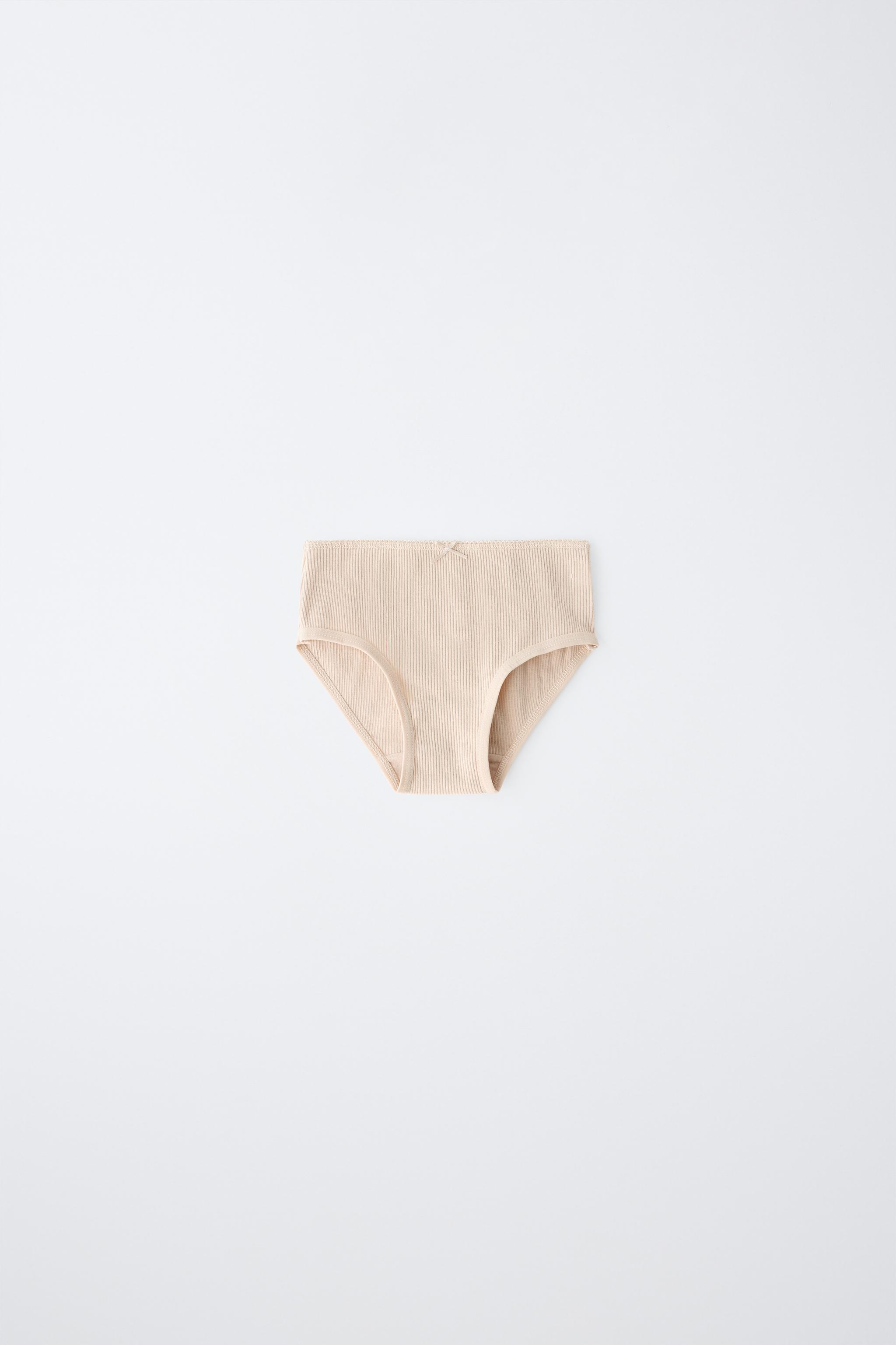 1 1/2-6 YEARS / SIX-PACK FLORAL PANTIES