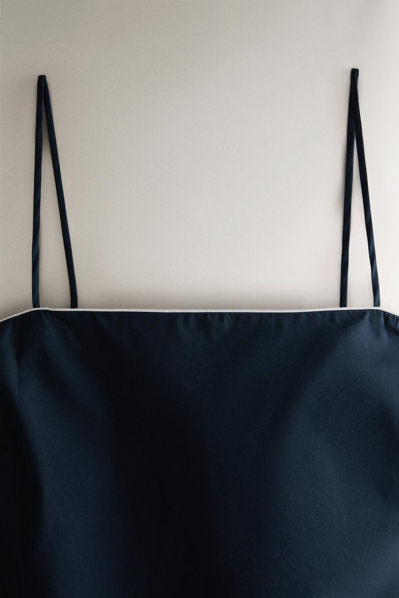 STRAPPY COTTON TOP WITH PIPING — Navy blue