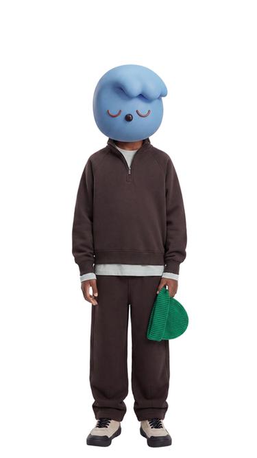 LABEL DETAIL SWEATSHIRT — Chocolate 1