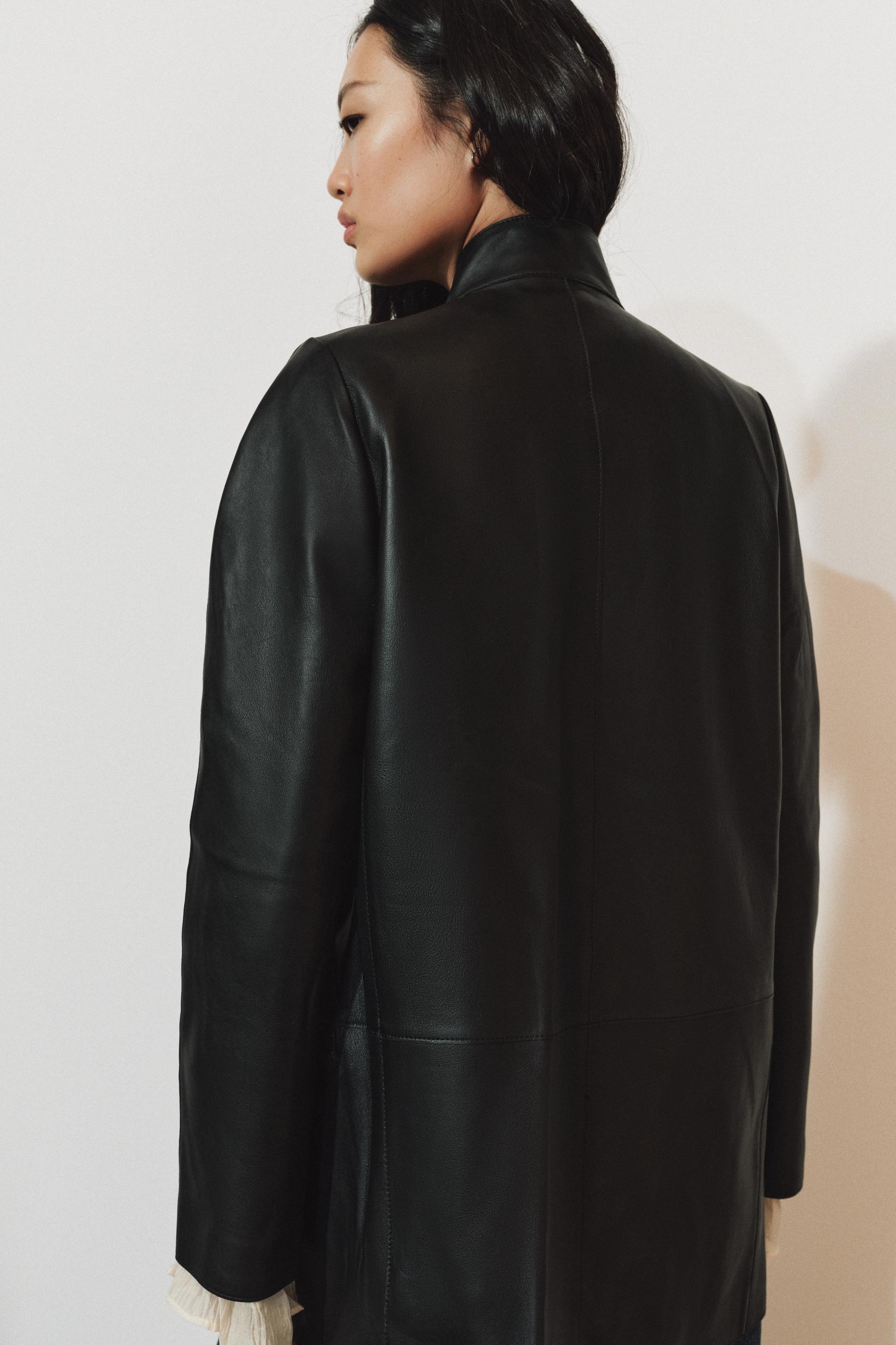ZW COLLECTION 100% LEATHER DOUBLE-BREASTED BLAZER