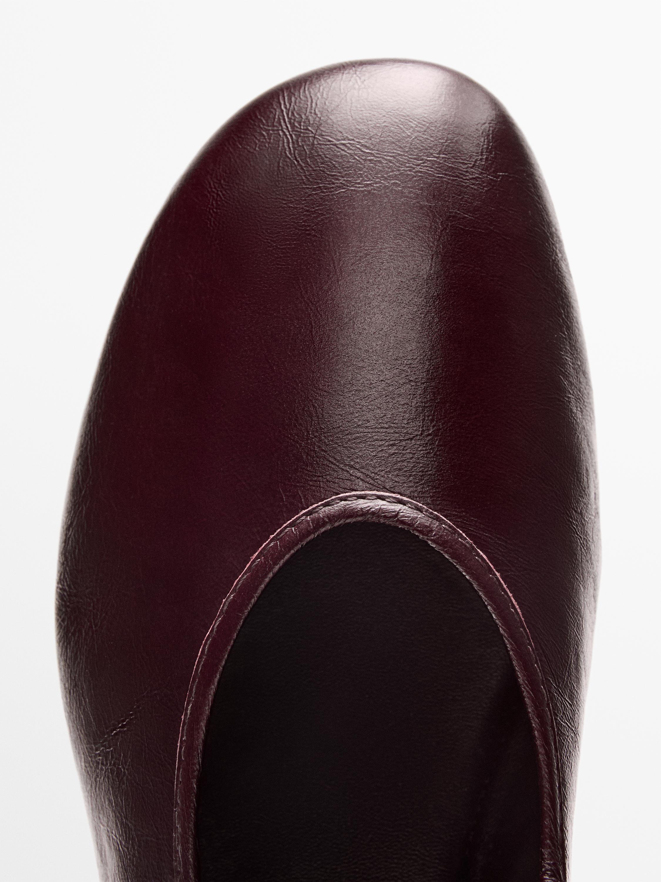 Ballerines en cuir craquelé