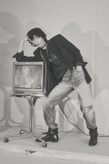 LIMITED EDITION DOUBLE-BREASTED PINSTRIPE SUIT BLAZER - Black by Zara