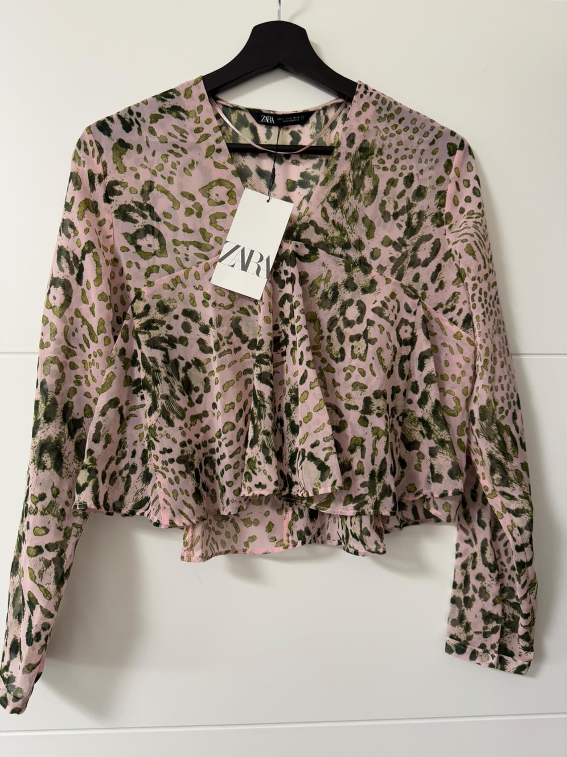 ANIMAL PRINT TOP
