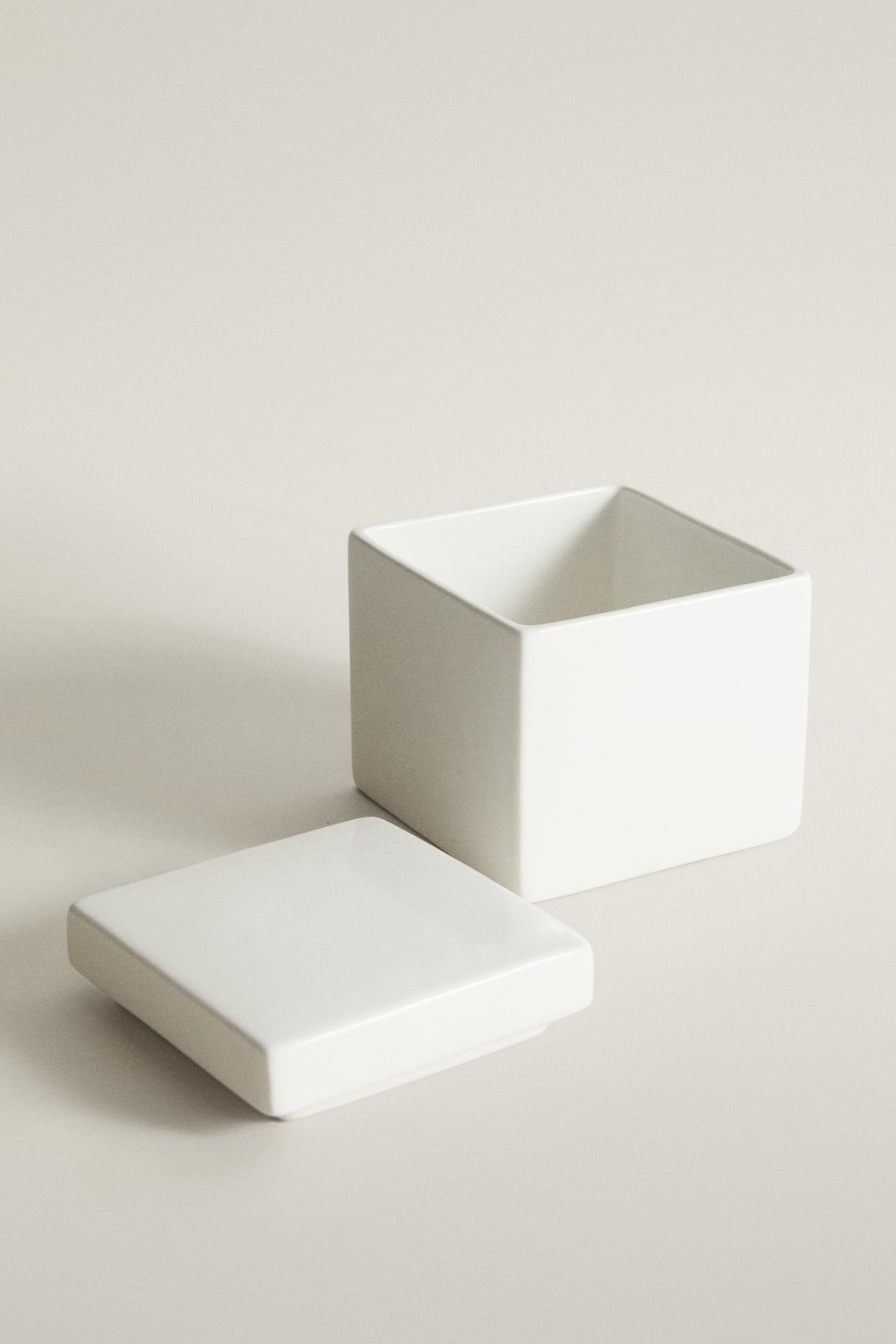 WHITE EARTHENWARE BATHROOM ORGANIZER JAR — White