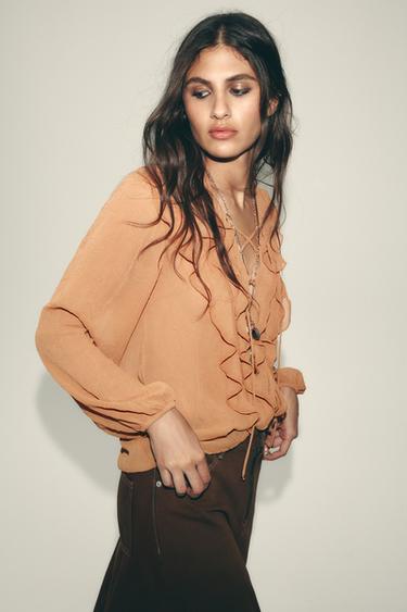 CAMISA VOLANTES - Mostaza de Zara