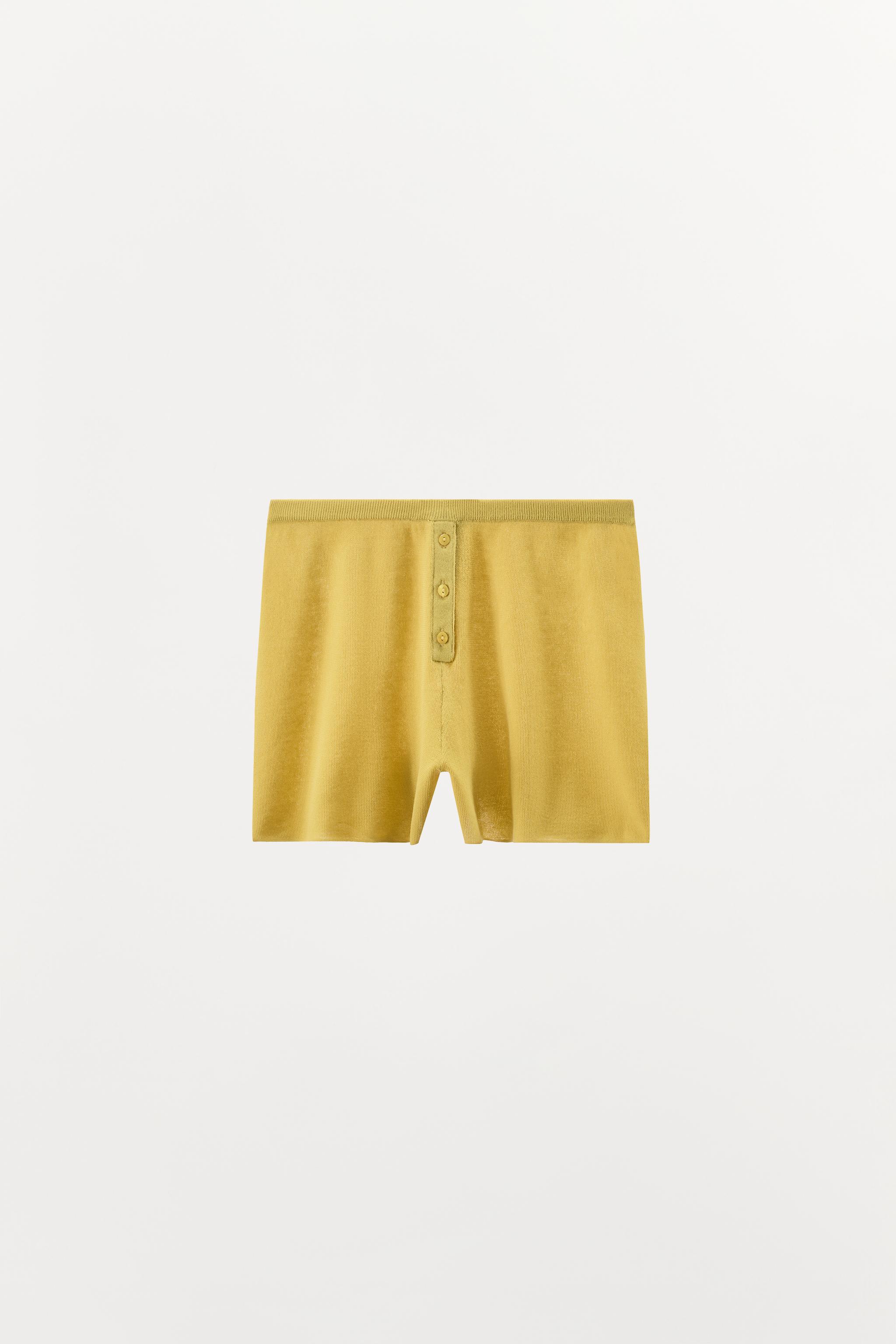 BUTTON-DETAIL KNIT SHORTS
