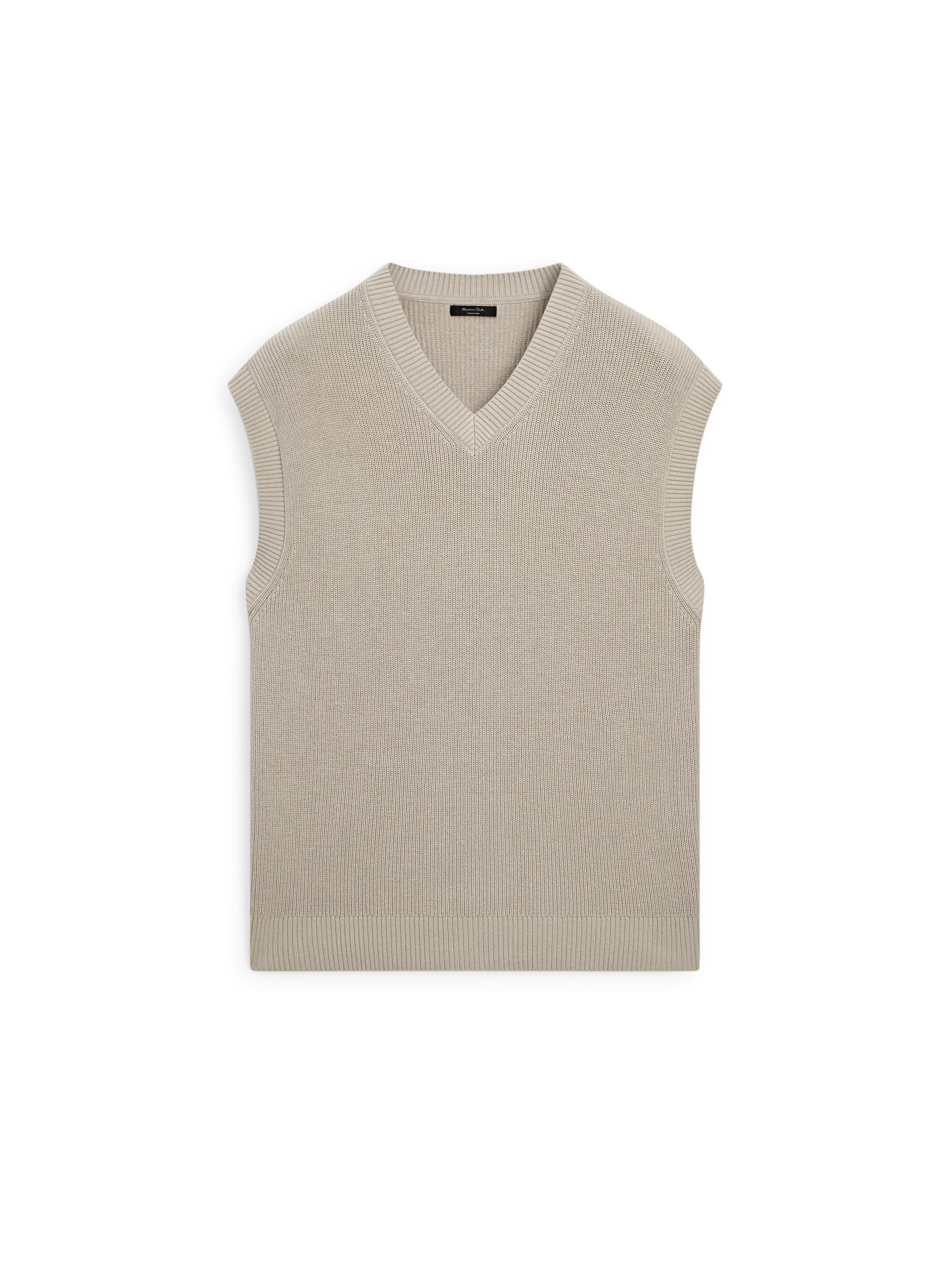 V-neck knit vest