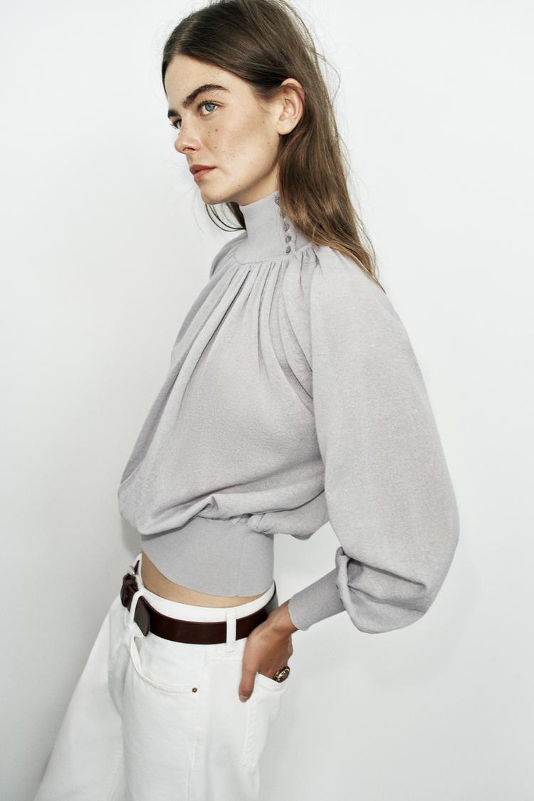 Blusa fluida de tejido combinado 4
