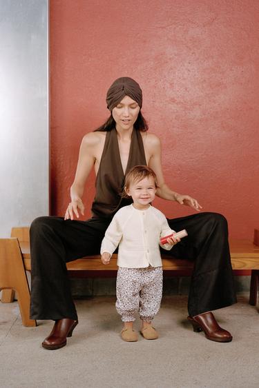 FLORAL TEXTURED TROUSERS - Ecru by Zara