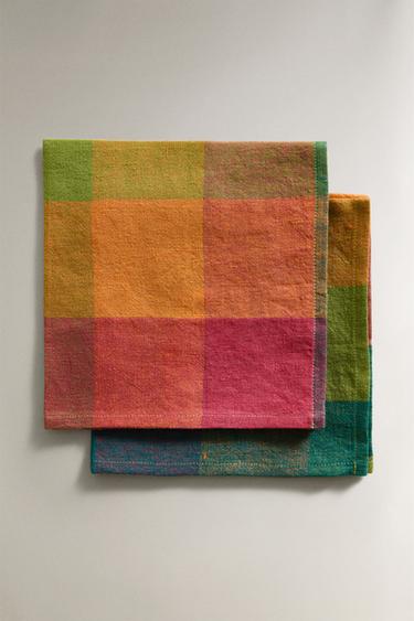 PACK OF MULTICOLOURED CHECK LINEN NAPKINS (PACK OF 2) - Green by Zara