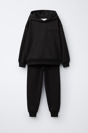 EMBOSSED TEXT INTERLOCK HOODIE AND JOGGERS SET - Black by Zara