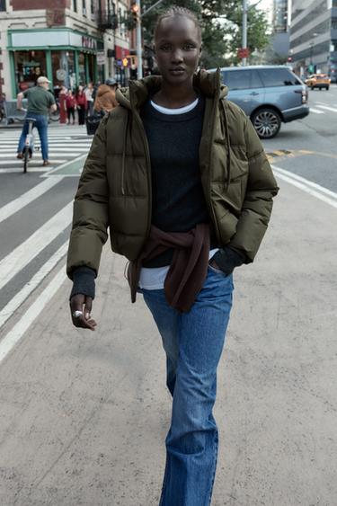 ANORAK CORTO CAPUCHA WATER AND WIND PROTECTION - Khaki de Zara