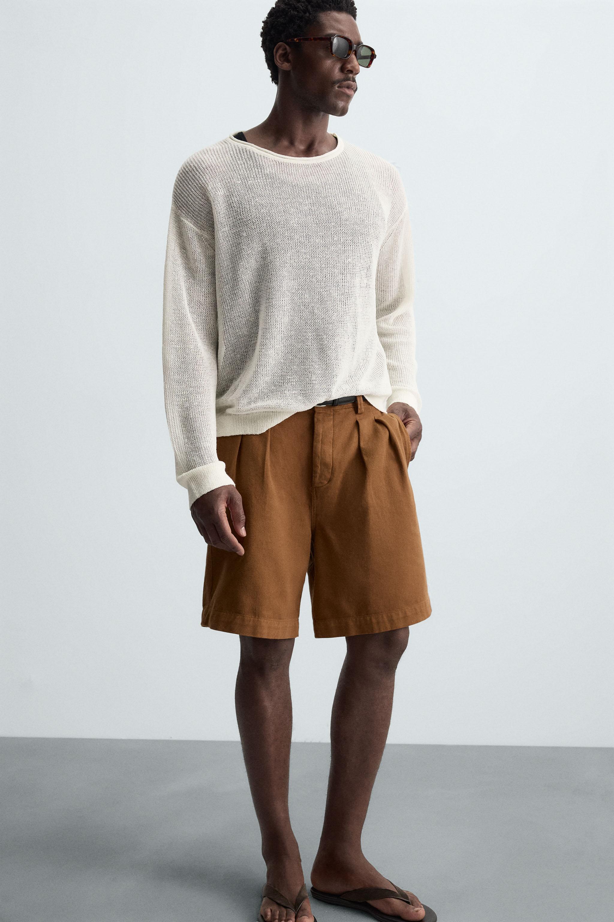 RELAXED FIT PLEATED BERMUDA SHORTS