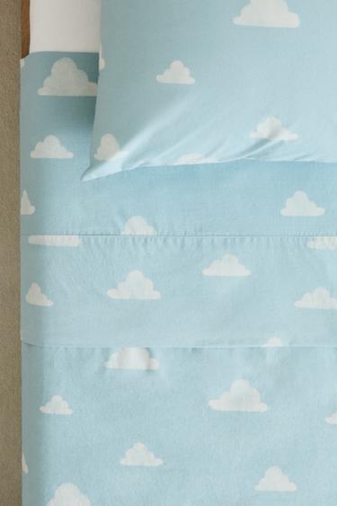 DRAP DE DESSUS ENFANT IMPRIMÉ NUAGES - Bleu clair de Zara - Image 5