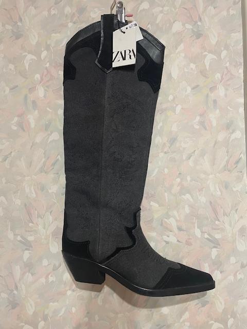 HEELED EMBROIDERED COWBOY BOOTS - Image 4