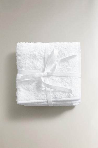 PACK OF EXTRA SOFT HAND TOWELS (PACK OF 2) - White by Zara - Image 0