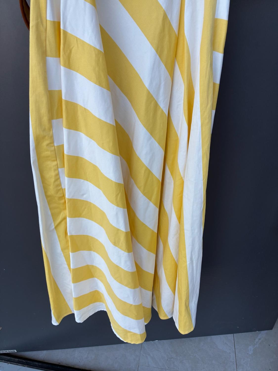 STRIPED MIDI DRESS WITH BELT - Image 3