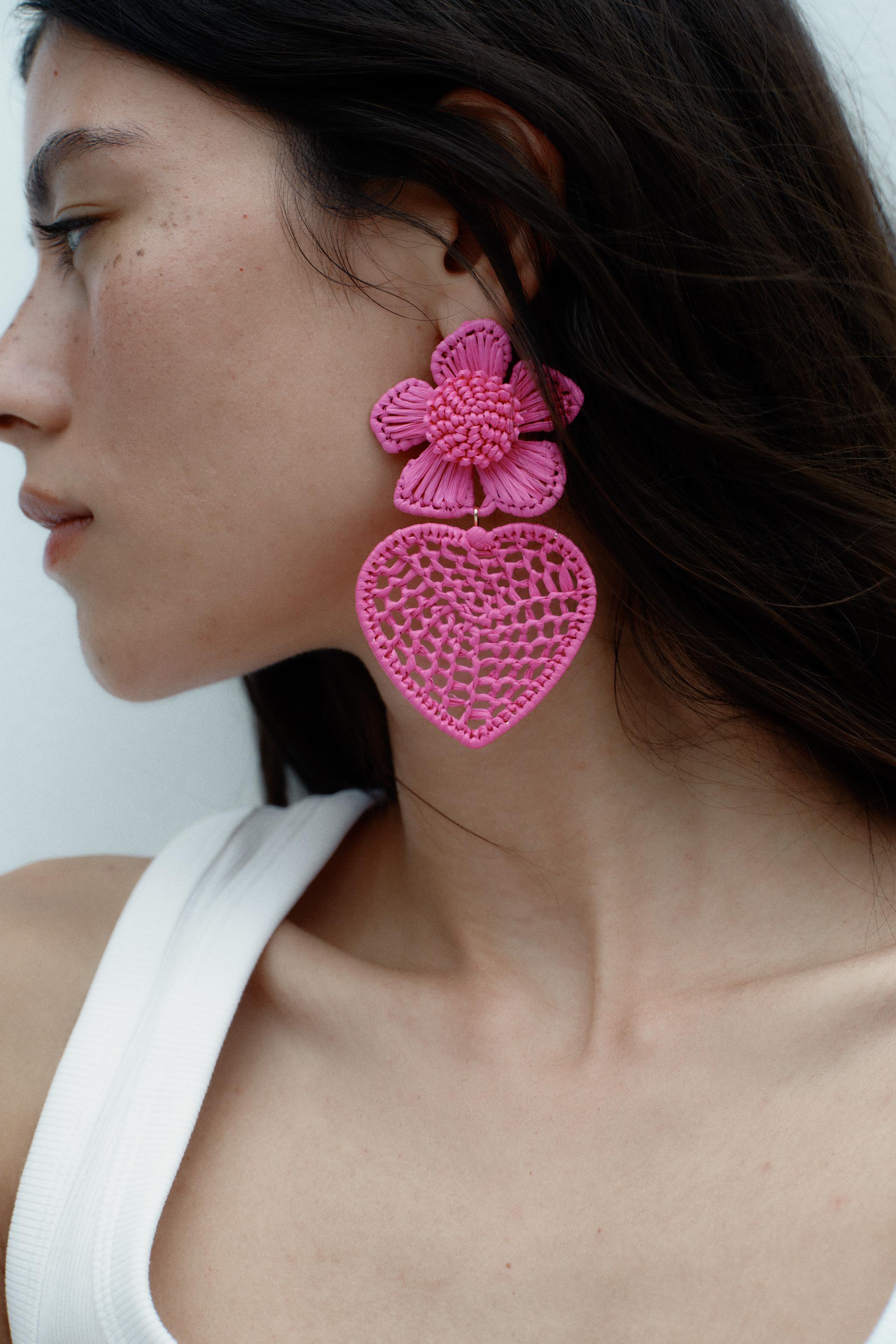 RAFFIA FLORAL HEART EARRINGS