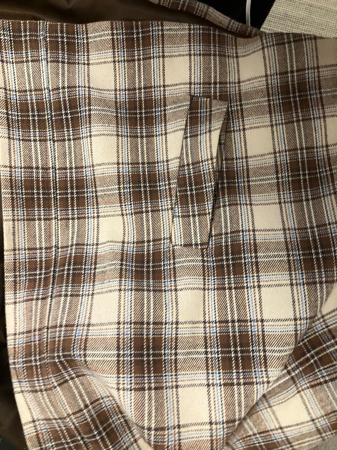 CHECKED CAPE JACKET - Image 10