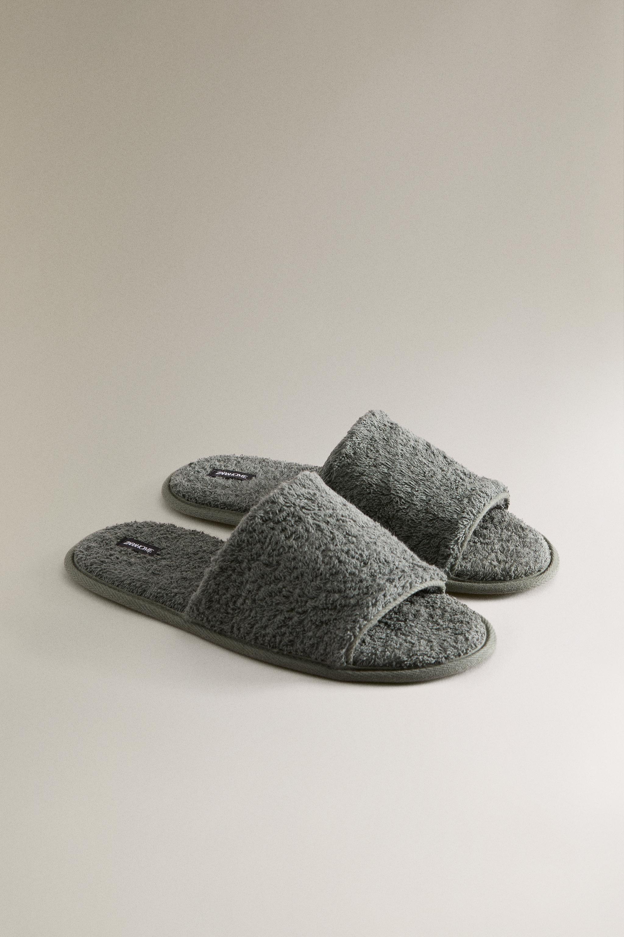 OPEN TERRY BATHROOM SLIPPERS — Khaki Green