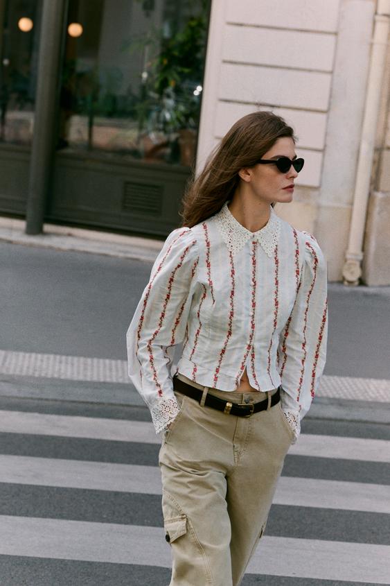 BLOUSE IMPRIMÉE GUIPURE - Bleu / Blanc de Zara - Image 1