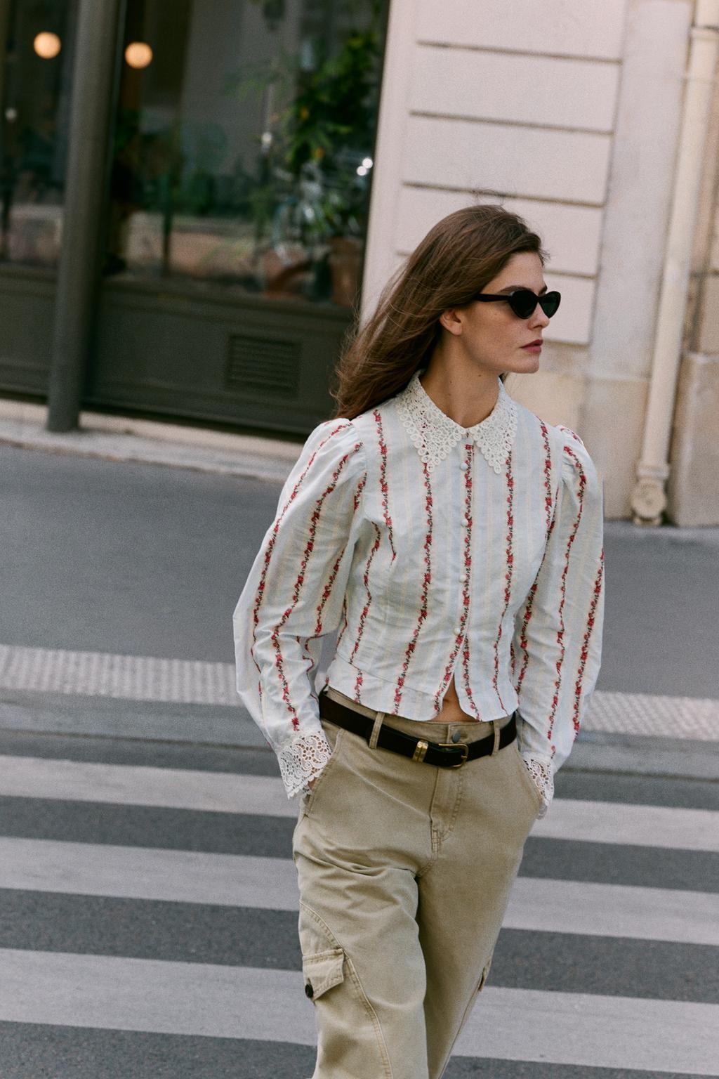 PRINTED GUIPURE BLOUSE