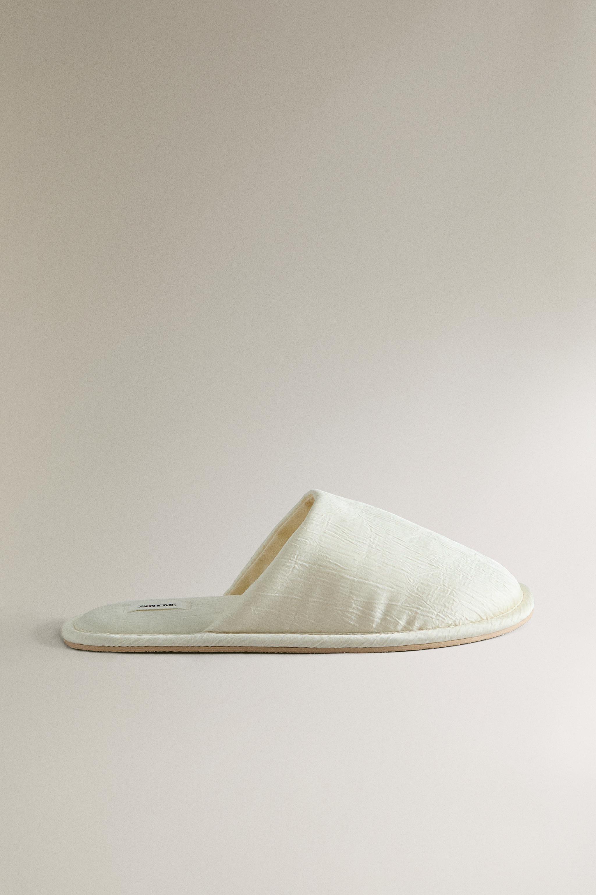 TEXTURED FABRIC SLIPPERS — Beige
