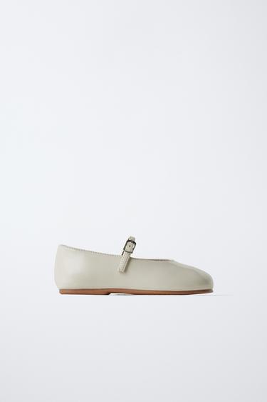 GIÀY BÚP BÊ GIẢ DA BÓNG - Trắng Mờ từ Zara